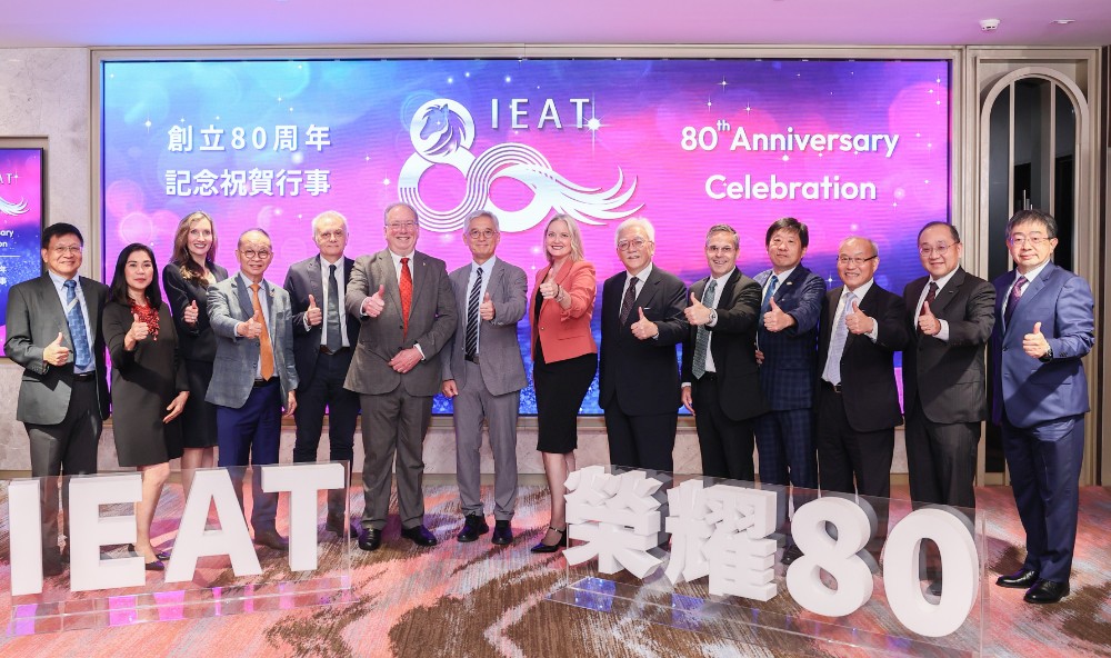 IEAT歐美亞姐妹會代表見面會合影